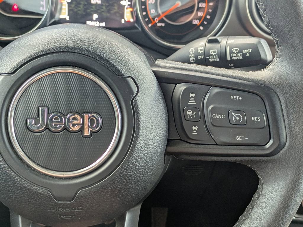 Used 2023 Jeep Wrangler Sport S image 19