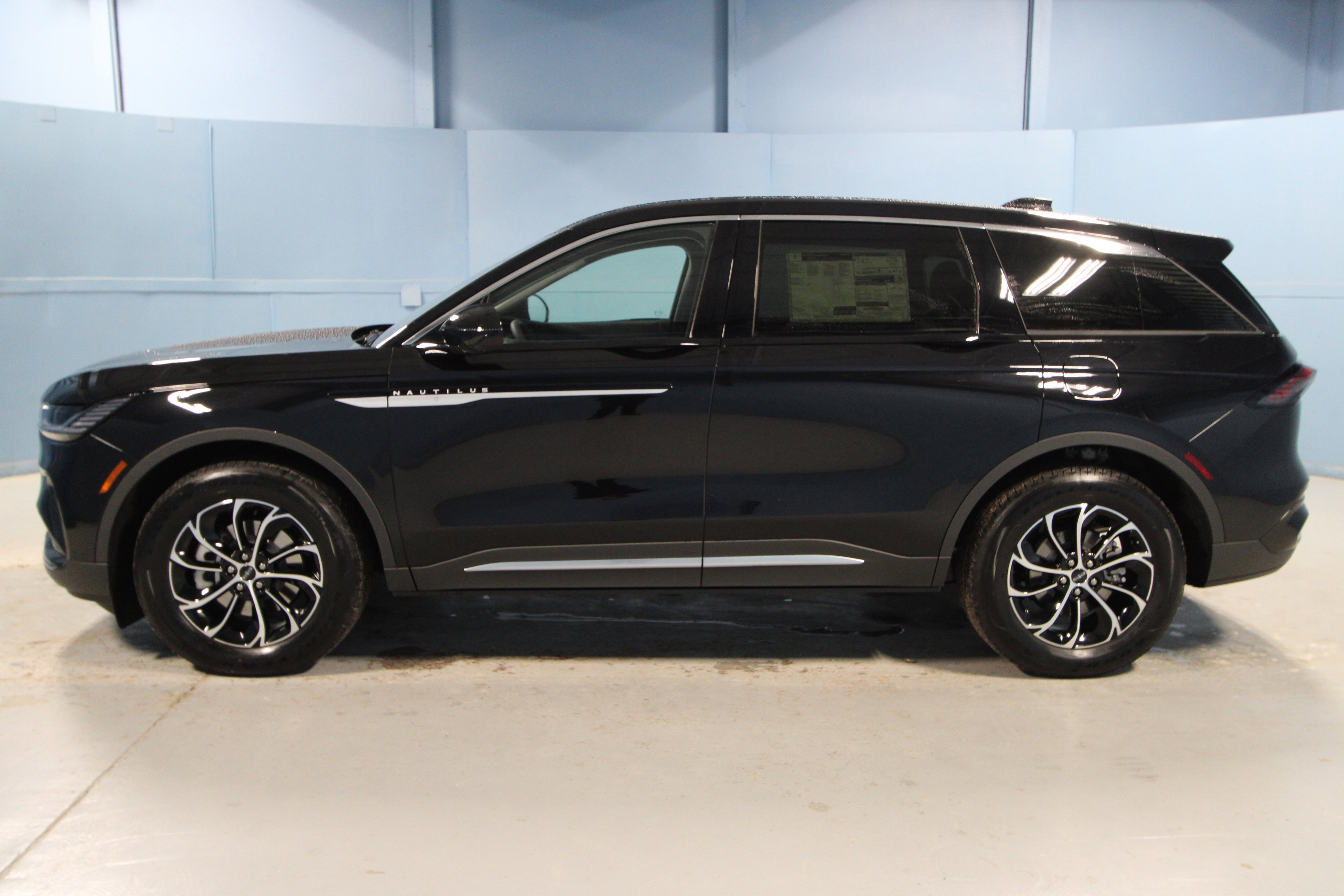 New 2026 Lincoln Nautilus Premier image 32