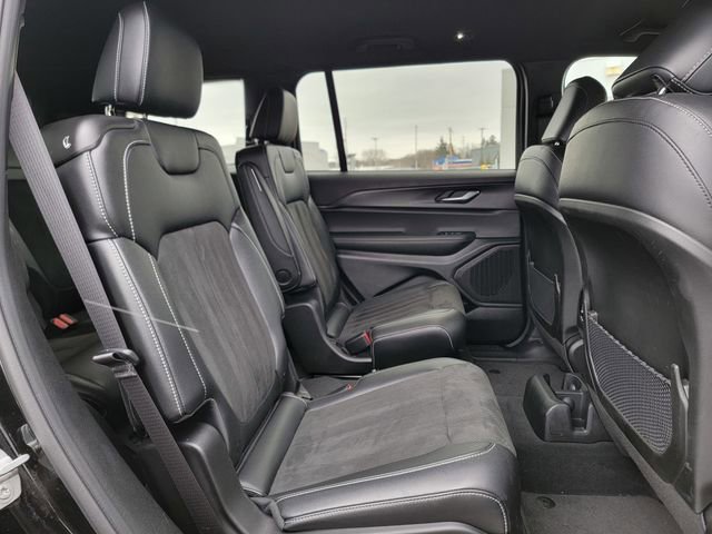Certified 2025 Jeep Grand Cherokee L Laredo image 24