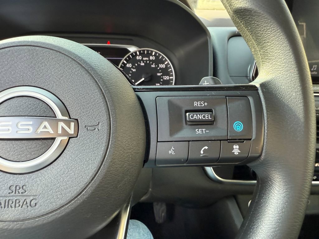 Used 2023 Nissan Rogue SV AWD/4WD image 22