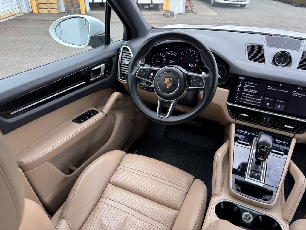 Used 2019 Porsche Cayenne AWD/4WD image 18