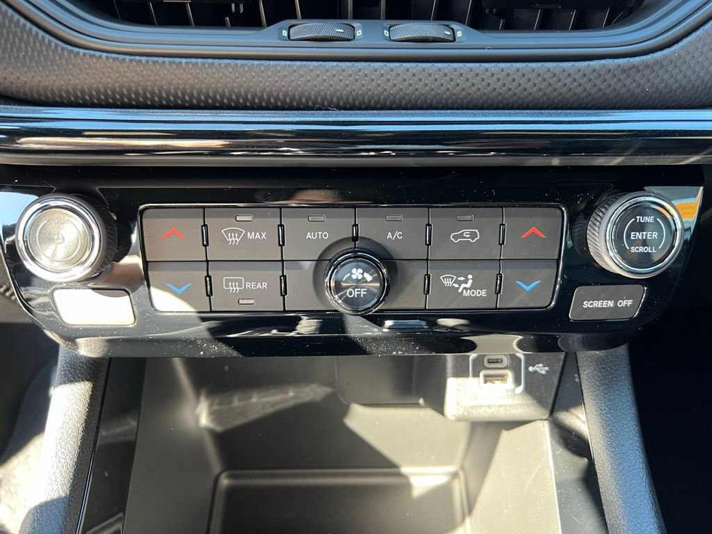 New 2026 Jeep Compass Limited AWD/4WD image 21