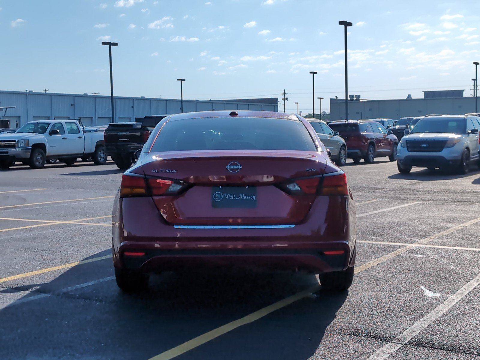 Used 2023 Nissan Altima 2.5 SV FWD image 4