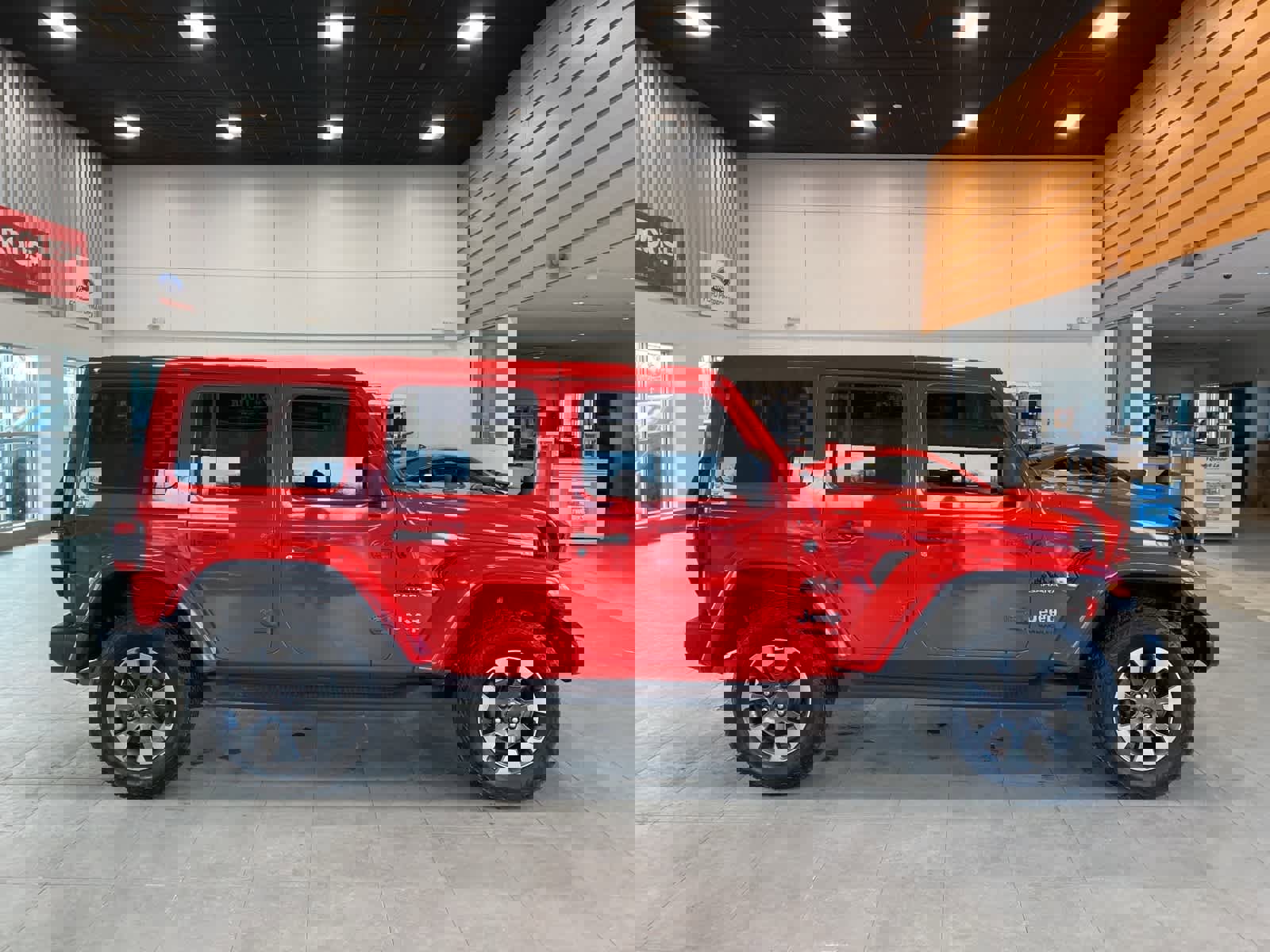 Used 2018 Jeep Wrangler Unlimited Sahara w/ Uconnect 4C Nav & Sound Group image 6