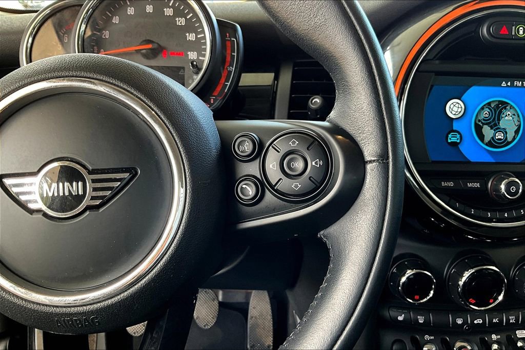 Used 2019 MINI Cooper S image 22
