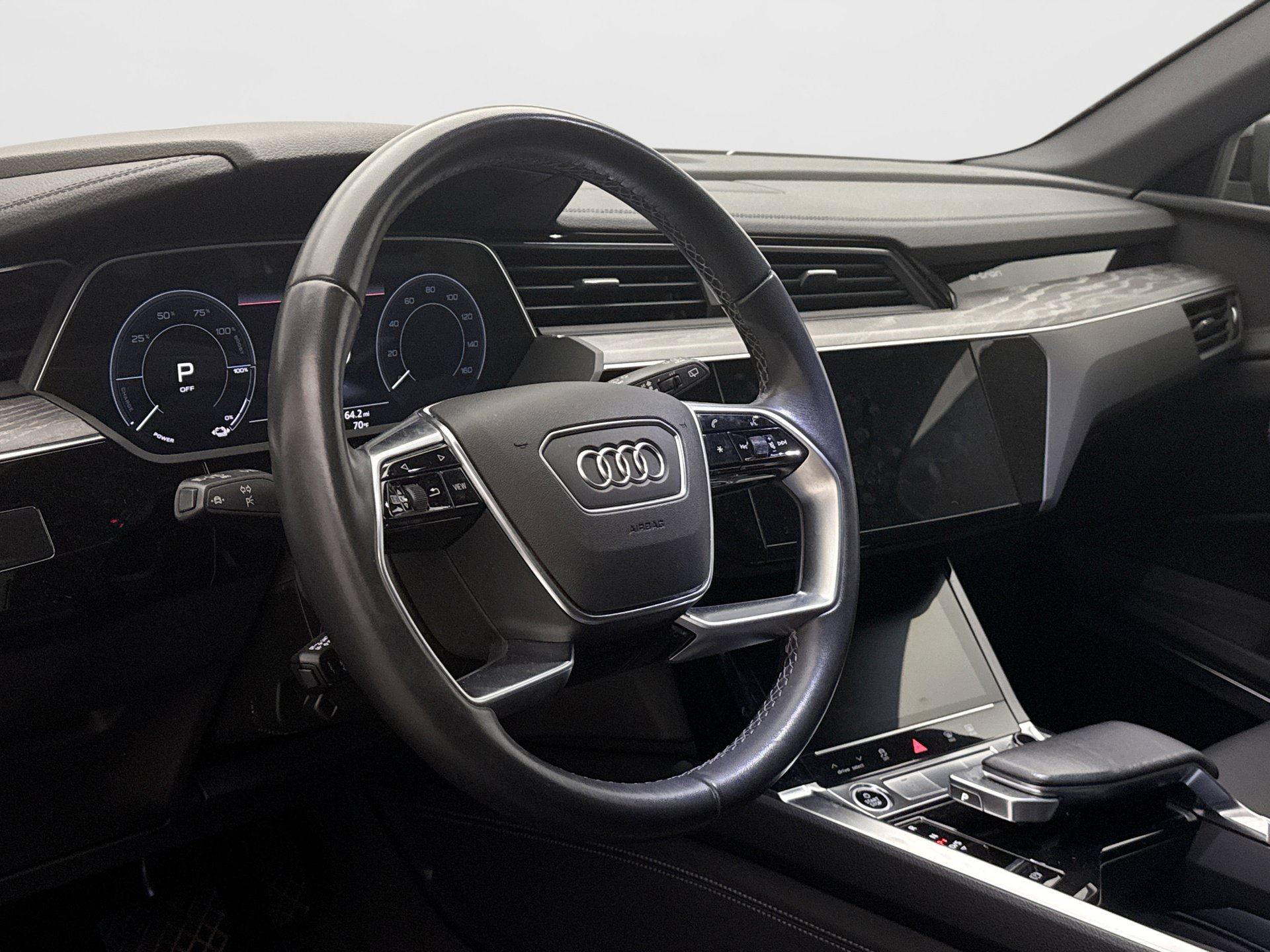 Used 2023 Audi e-tron Premium Plus w/ Premium Plus Package AWD/4WD image 7