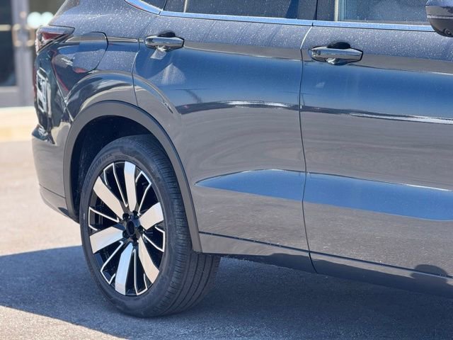 New 2026 Mitsubishi Outlander image 5