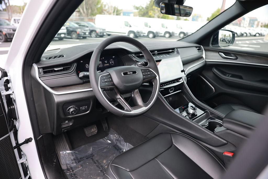 New 2026 Jeep Grand Cherokee Limited image 10