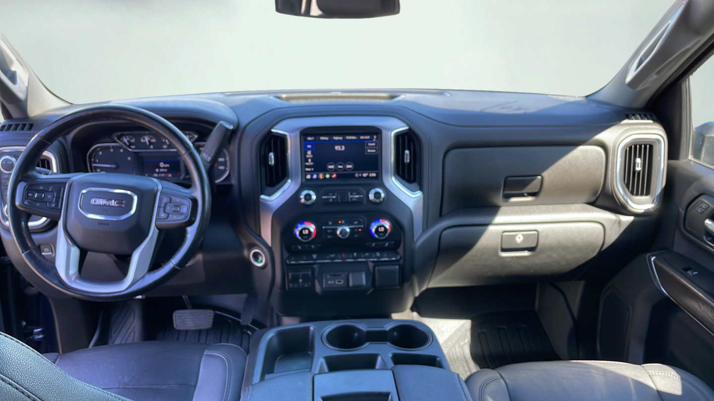 Used 2022 GMC Sierra 3500 SLT w/ Gooseneck/5TH Wheel Package AWD/4WD image 11