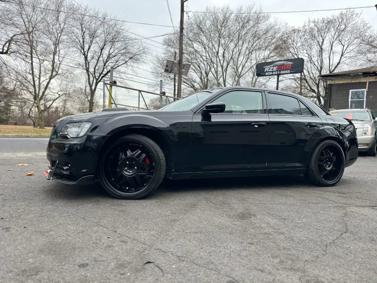 Used 2014 Chrysler 300 C RWD image 9