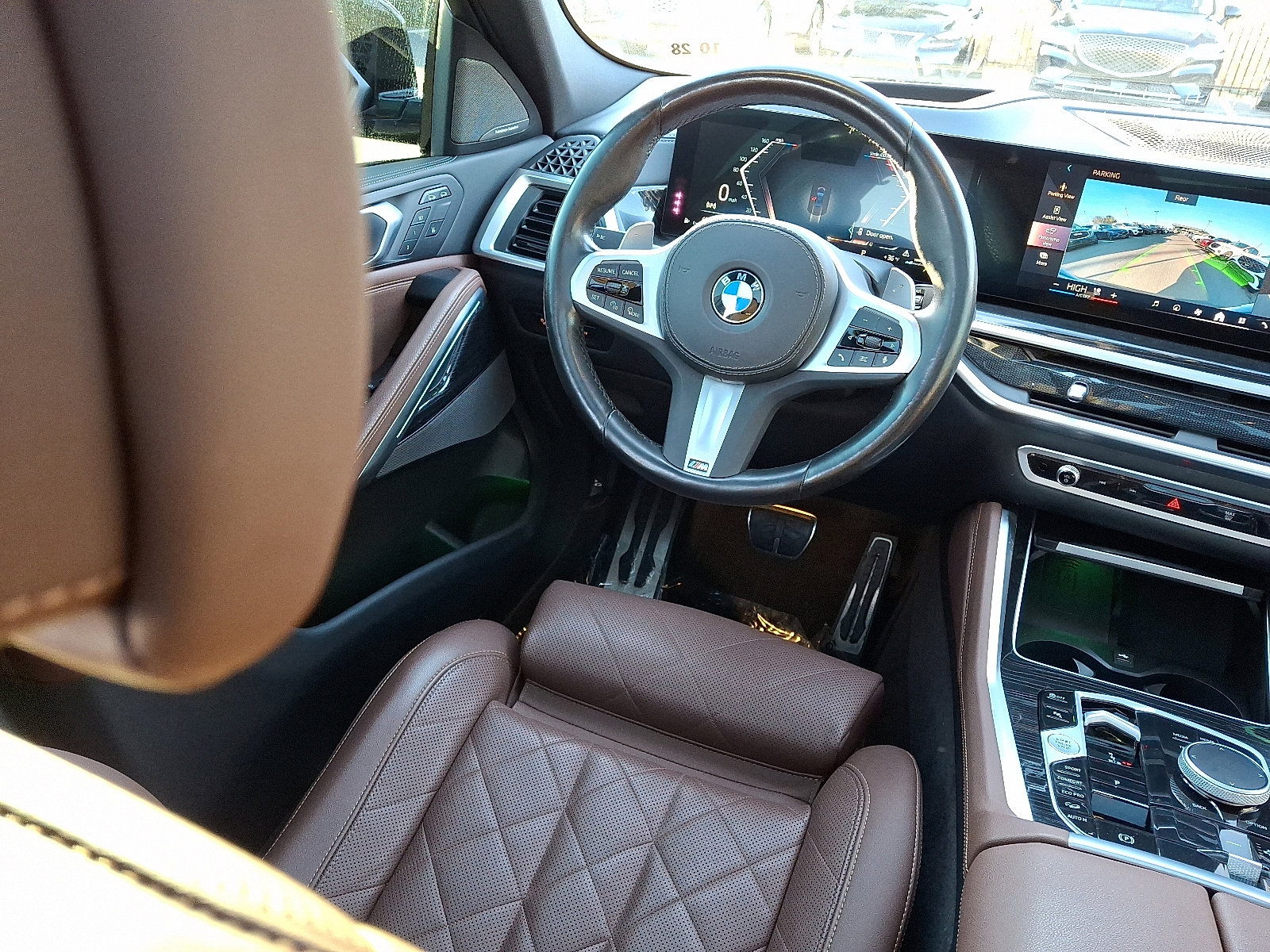 Used 2024 BMW X6 xDrive40i w/ Premium Package image 14