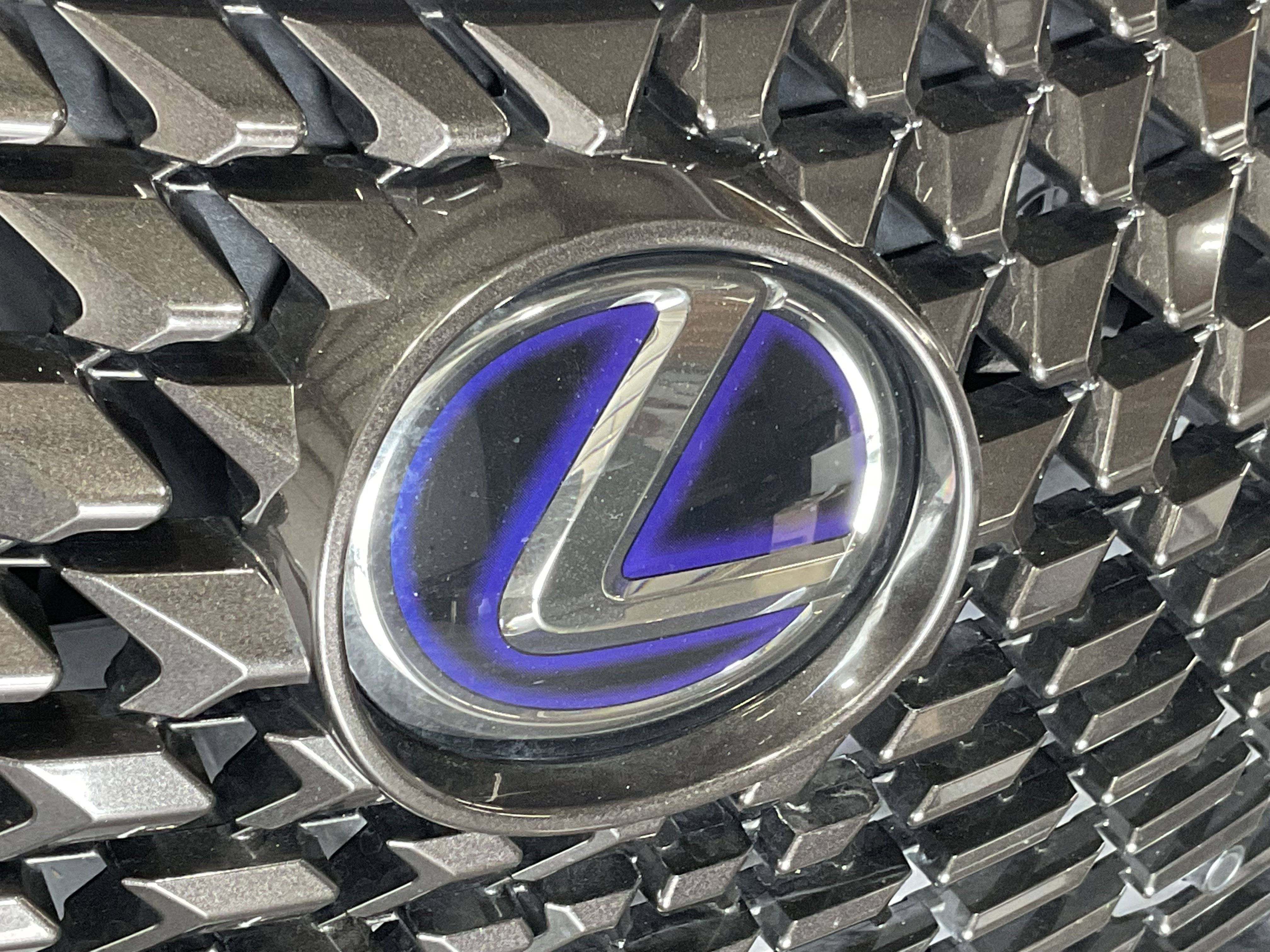 Used 2020 Lexus UX 250h w/ Luxury Package AWD/4WD image 6