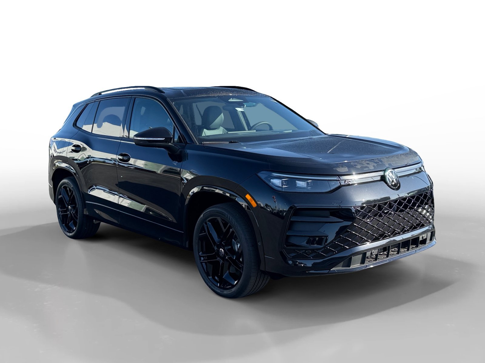 New 2026 Volkswagen Tiguan SE R-Line AWD/4WD image 7