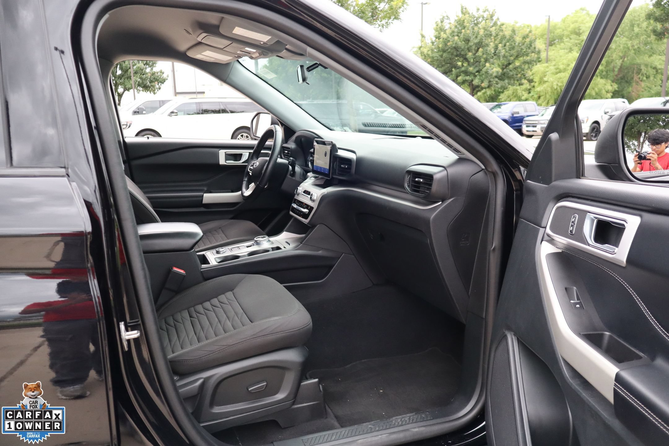 Used 2021 Ford Explorer XLT AWD/4WD image 28