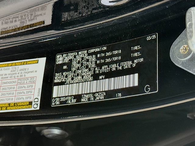 Used 2025 Toyota 4Runner TRD Off-Road image 32