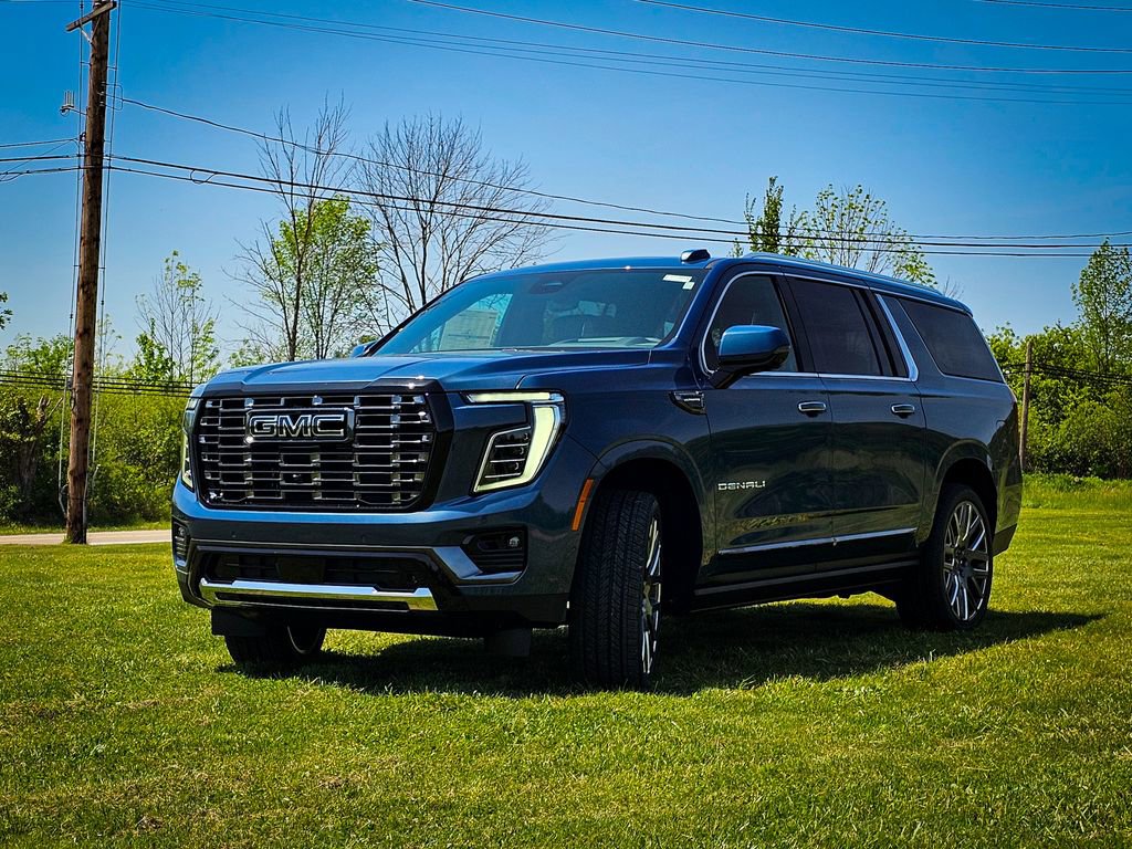 New 2026 GMC Yukon XL Denali Ultimate AWD/4WD image 7