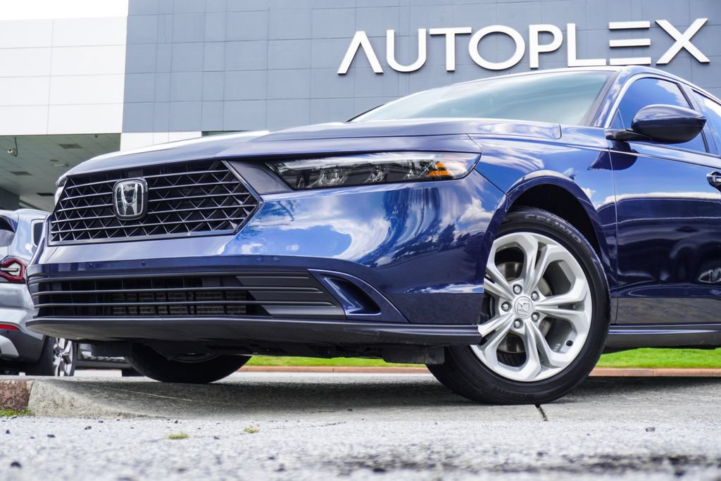 Used 2023 Honda Accord EX image 2