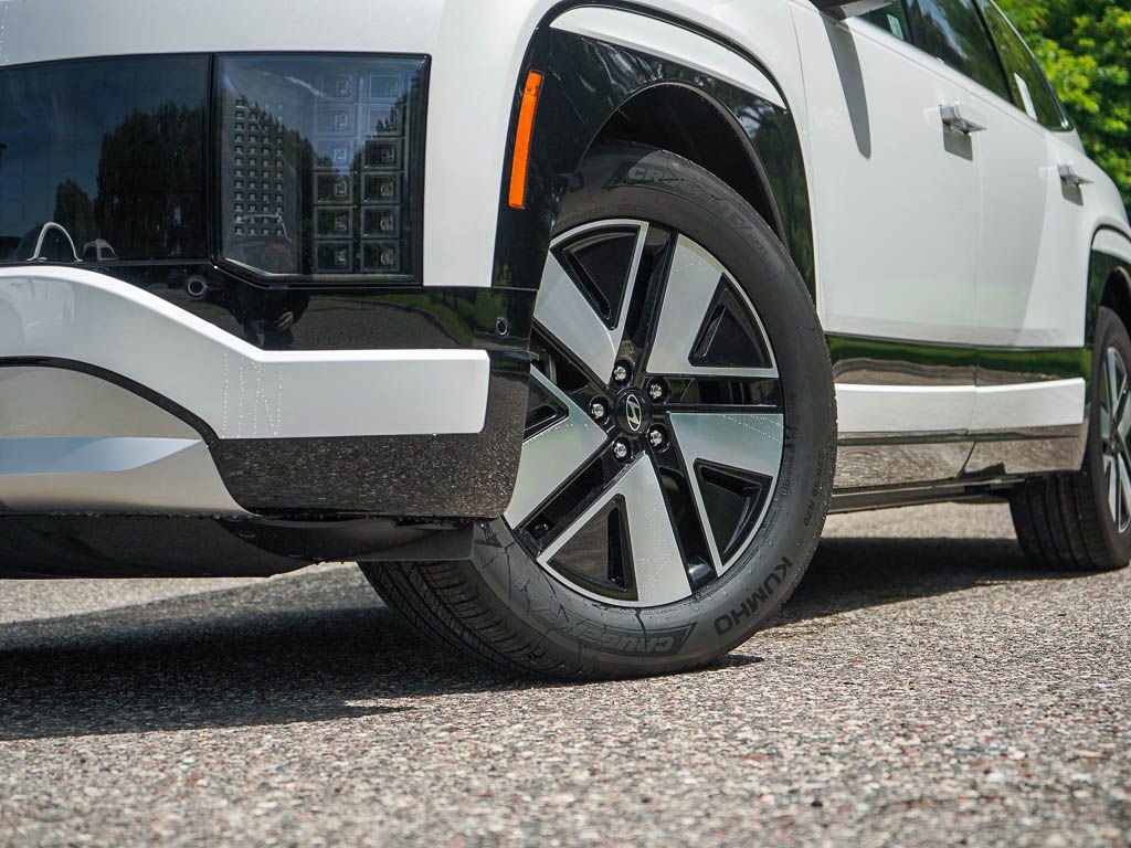 New 2026 Hyundai Ioniq 9 SEL image 6