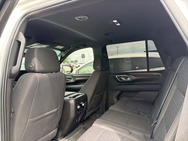 Used 2022 GMC Yukon SLE AWD/4WD image 5
