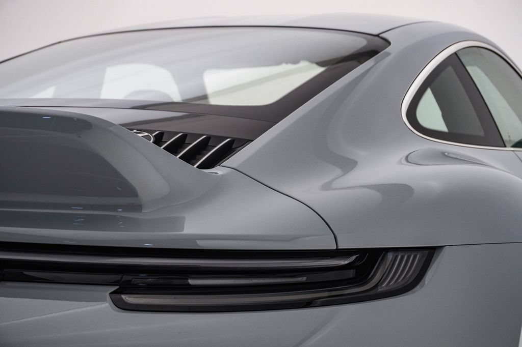 Used 2023 Porsche 911 Sport Classic RWD image 12