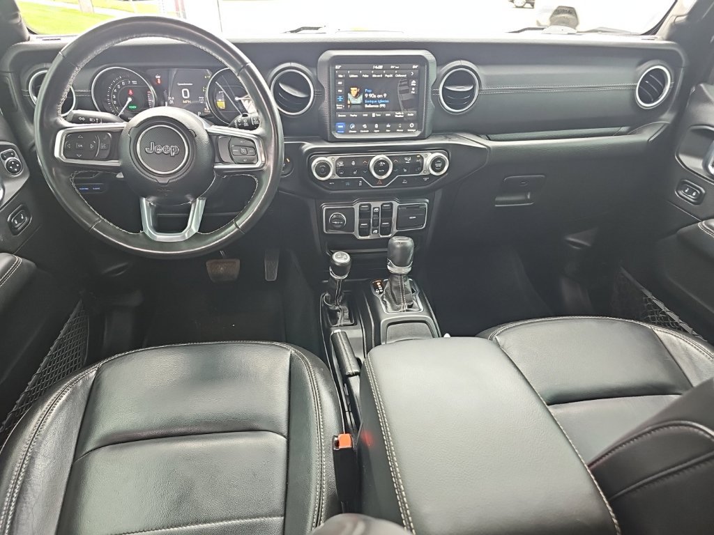 Certified 2023 Jeep Wrangler Unlimited Sahara w/ Cold Weather Group AWD/4WD image 3