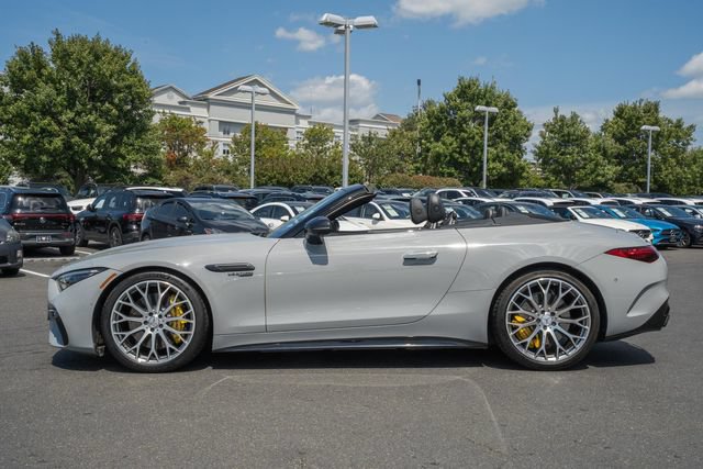 Used 2022 Mercedes-Benz SL 55 AMG 4MATIC w/ Driver Assistance Package image 8