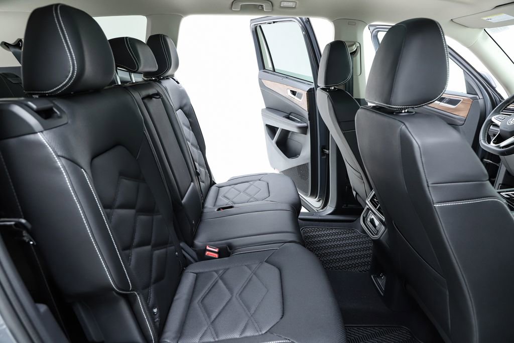 New 2026 Volkswagen Atlas SE image 38