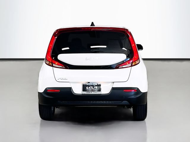 Certified 2022 Kia Soul LX FWD image 6