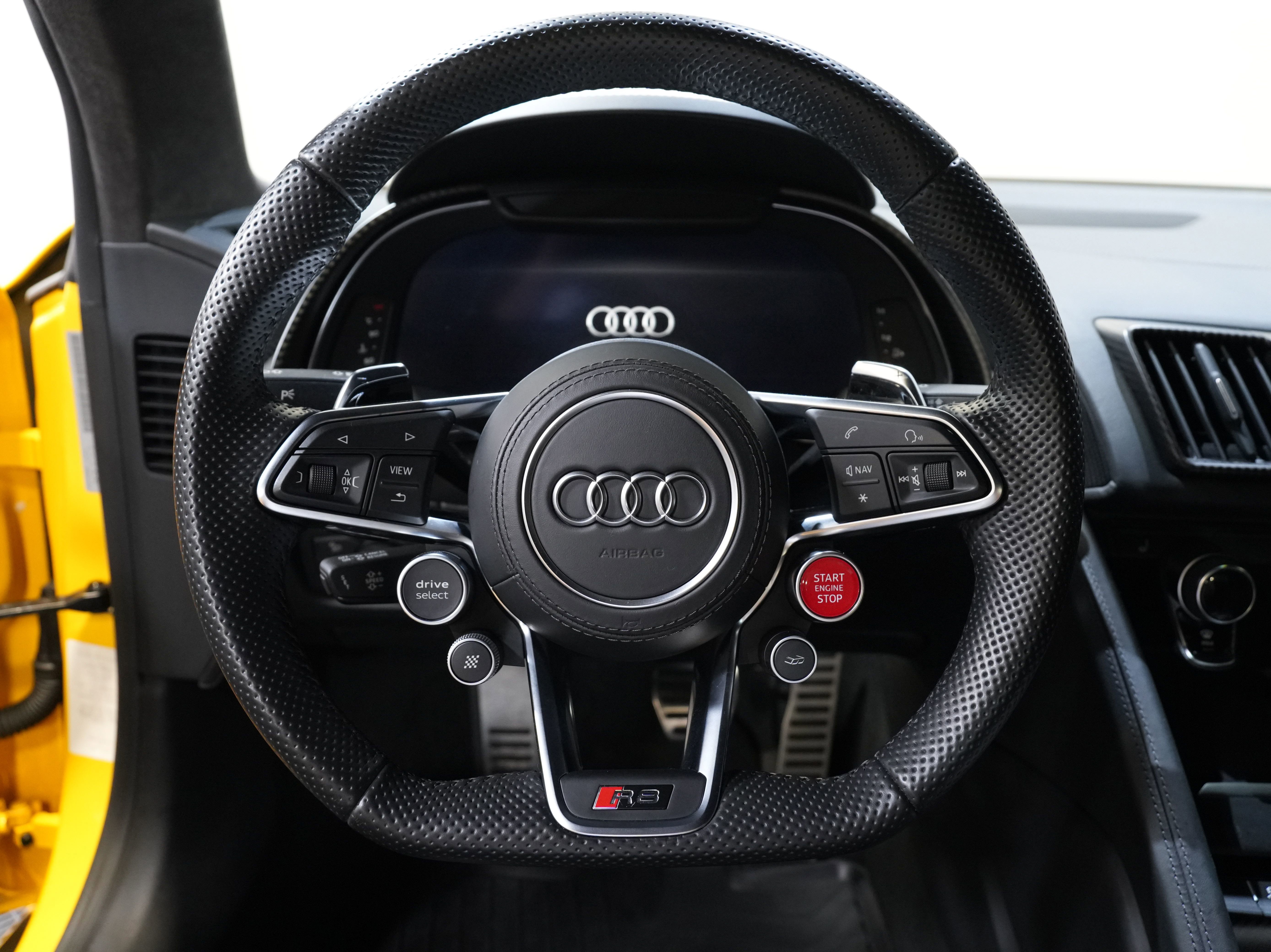 Used 2017 Audi R8 V10 plus image 30