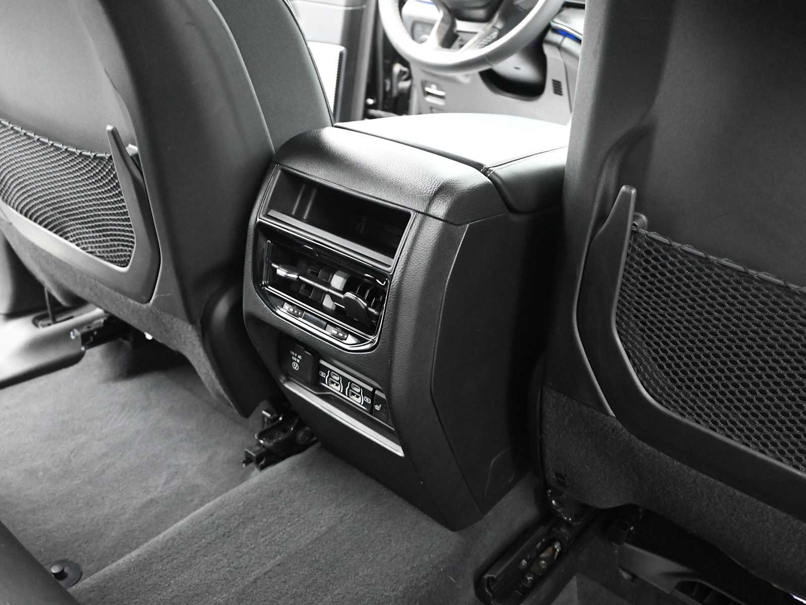 Used 2023 Jeep Grand Cherokee Overland image 24