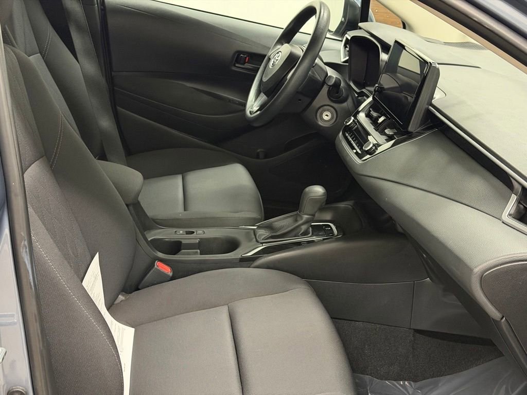 Used 2024 Toyota Corolla LE image 9