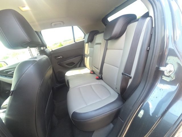 Used 2016 Chevrolet Trax LTZ FWD image 15