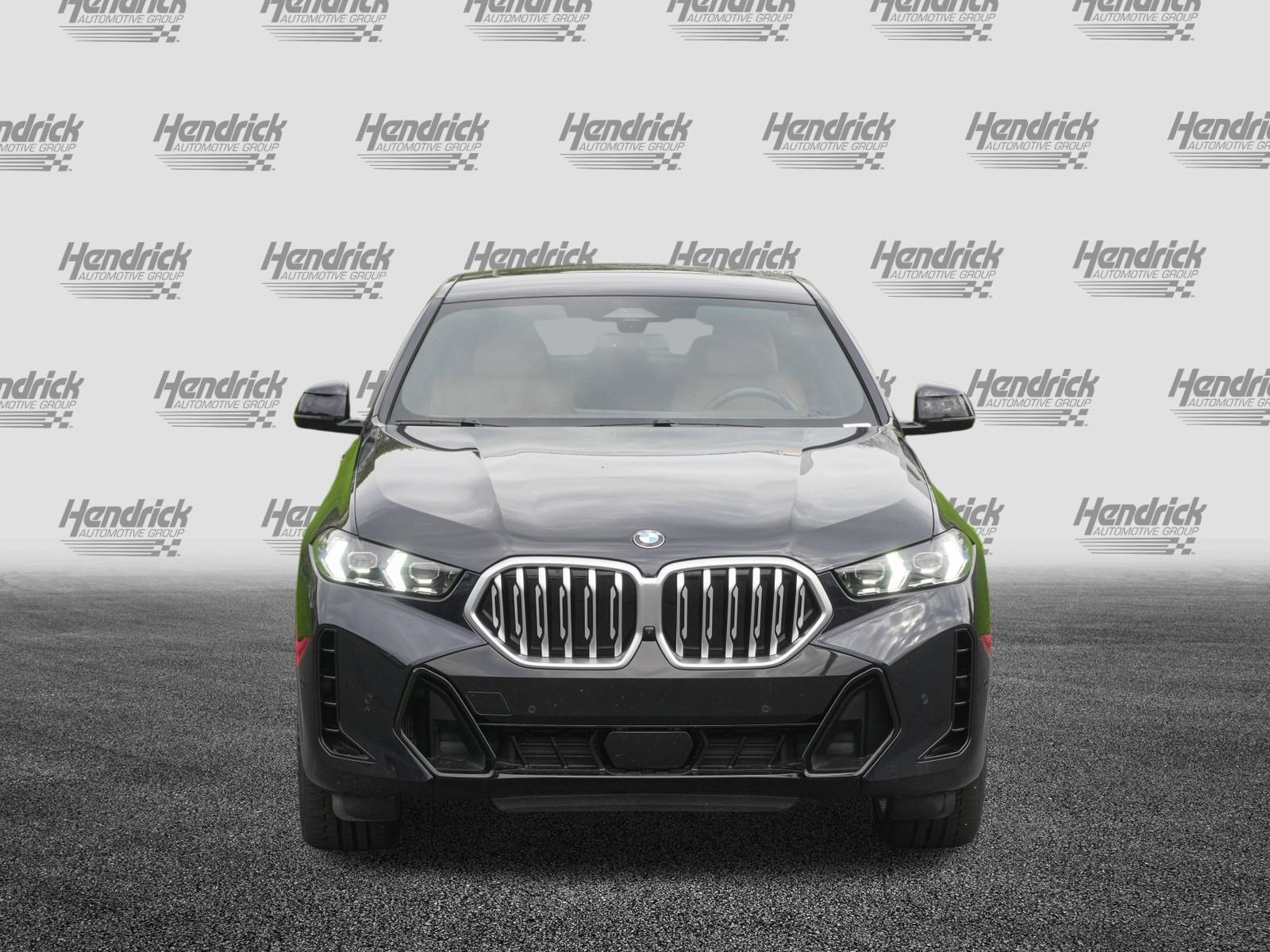 Certified 2026 BMW X6 xDrive40i AWD/4WD image 3