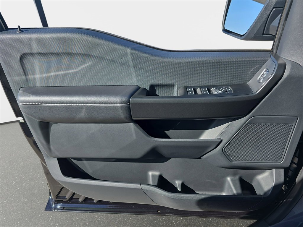 Used 2025 Ford F150 STX image 28