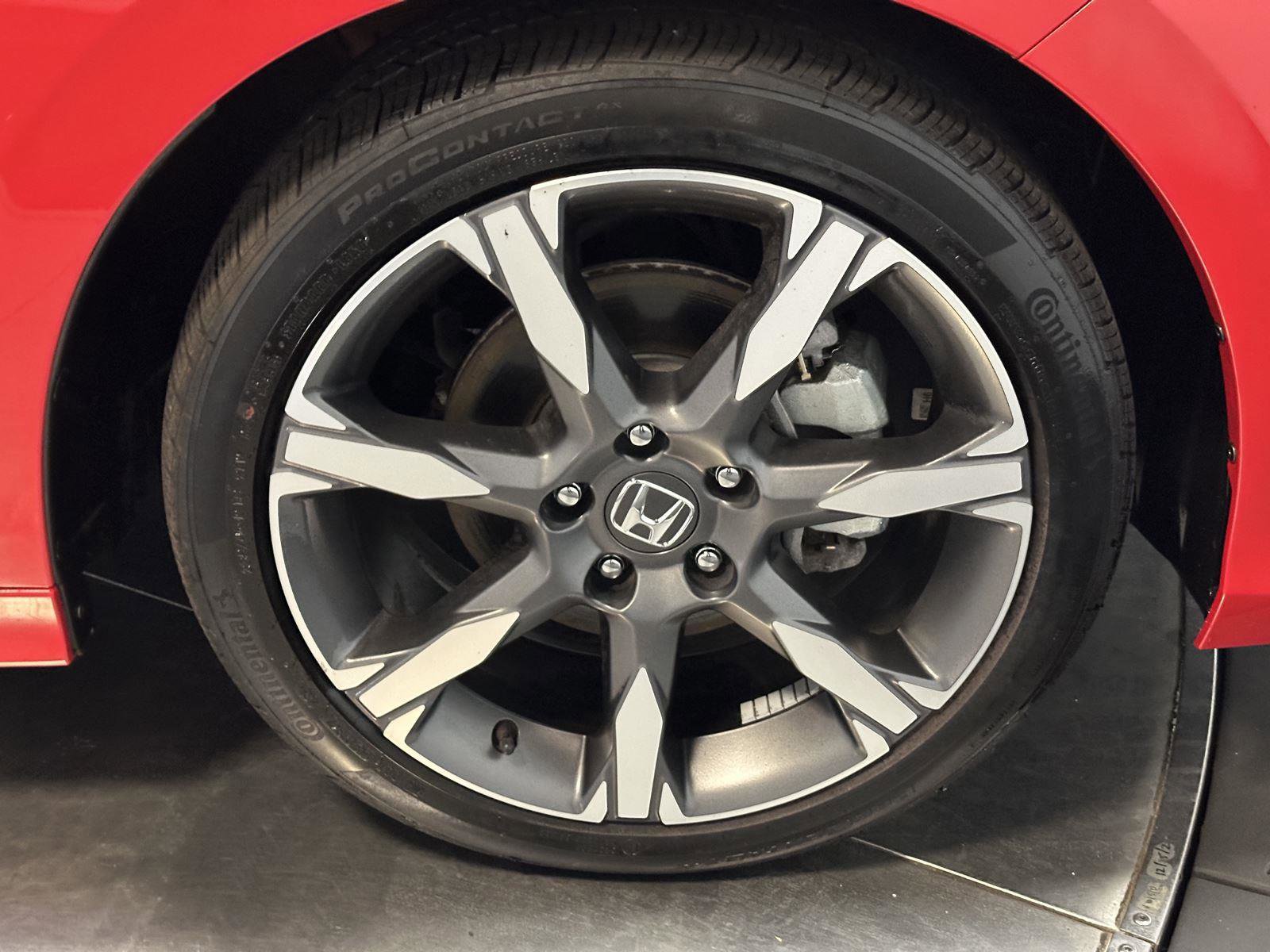 Certified 2025 Honda Civic Sport Touring image 17