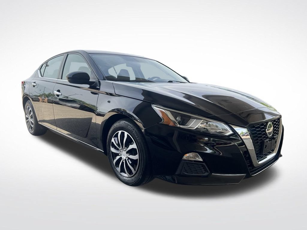 Used 2020 Nissan Altima 2.5 S FWD video 3