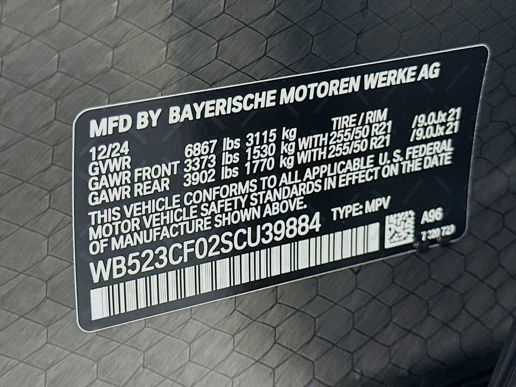 Used 2025 BMW iX xDrive50 image 32