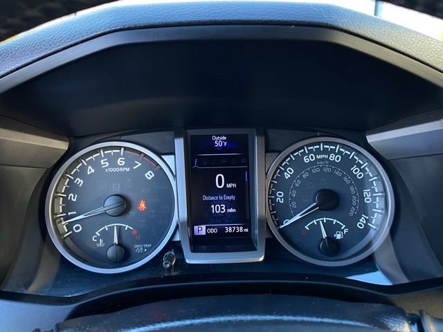 Used 2018 Toyota Tacoma Limited image 15