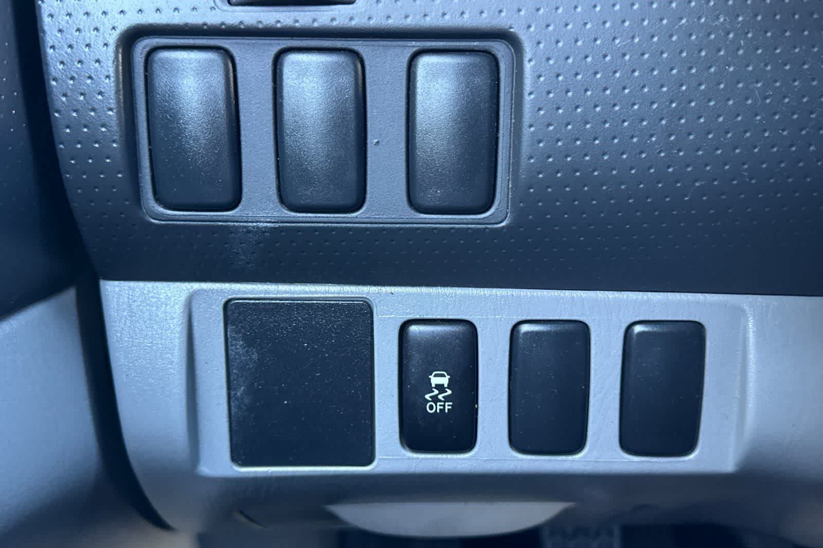 Used 2012 Toyota Tacoma 2WD Regular Cab image 25