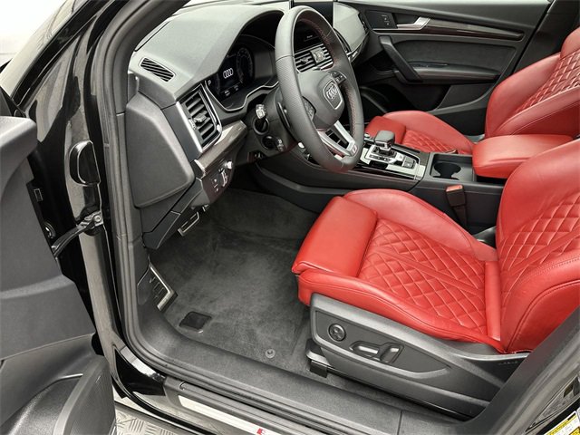 Certified 2025 Audi SQ5 Prestige w/ Prestige Package image 11