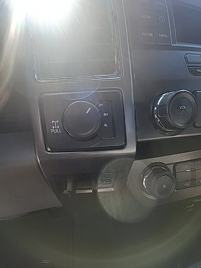Used 2019 Ford F250 XLT w/ XLT Value Package AWD/4WD image 13