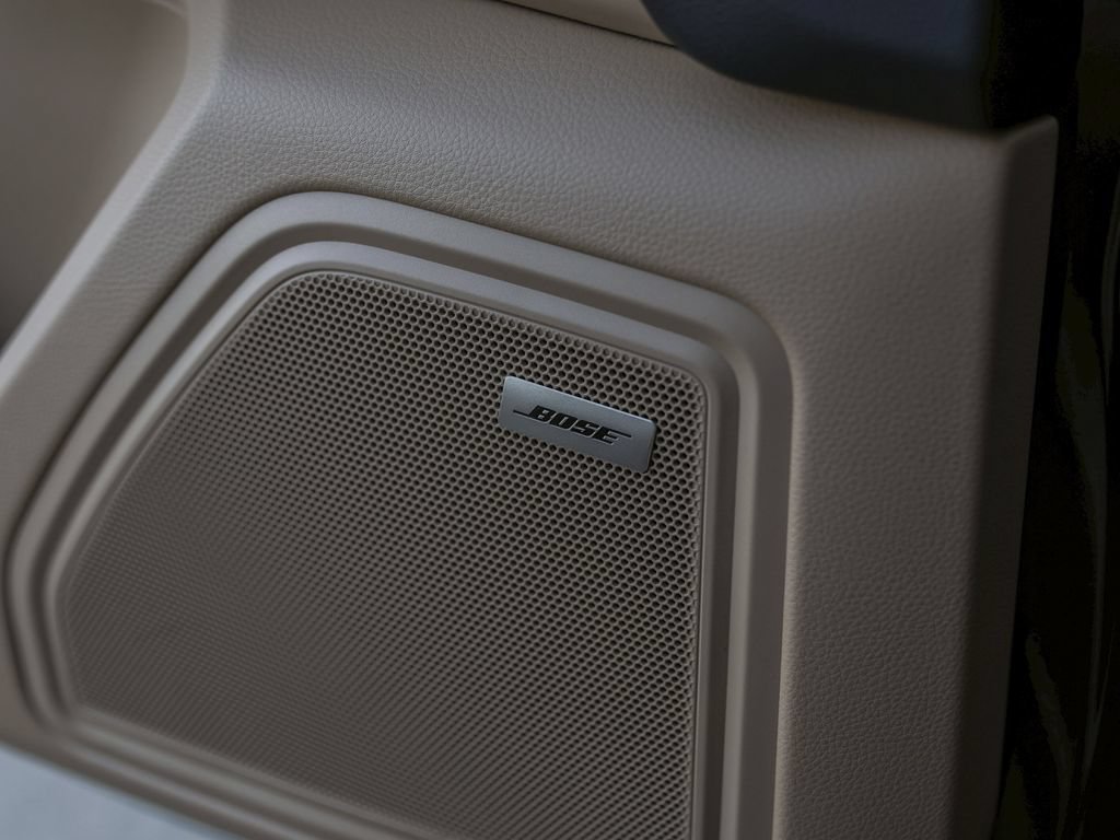 Certified 2026 Porsche Macan AWD/4WD image 31