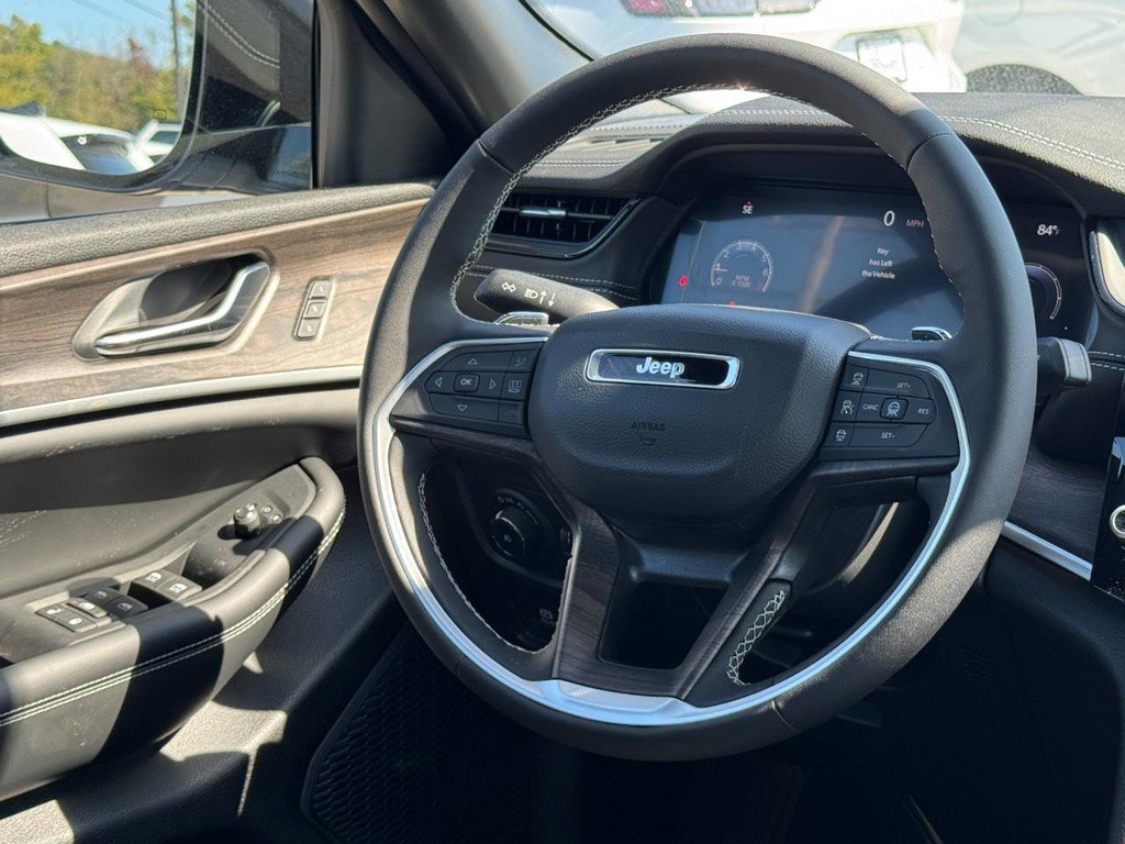 New 2027 Jeep Grand Cherokee L Limited AWD/4WD image 10
