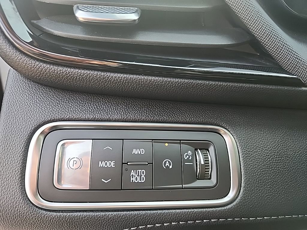 Used 2025 Buick Enclave Preferred image 20