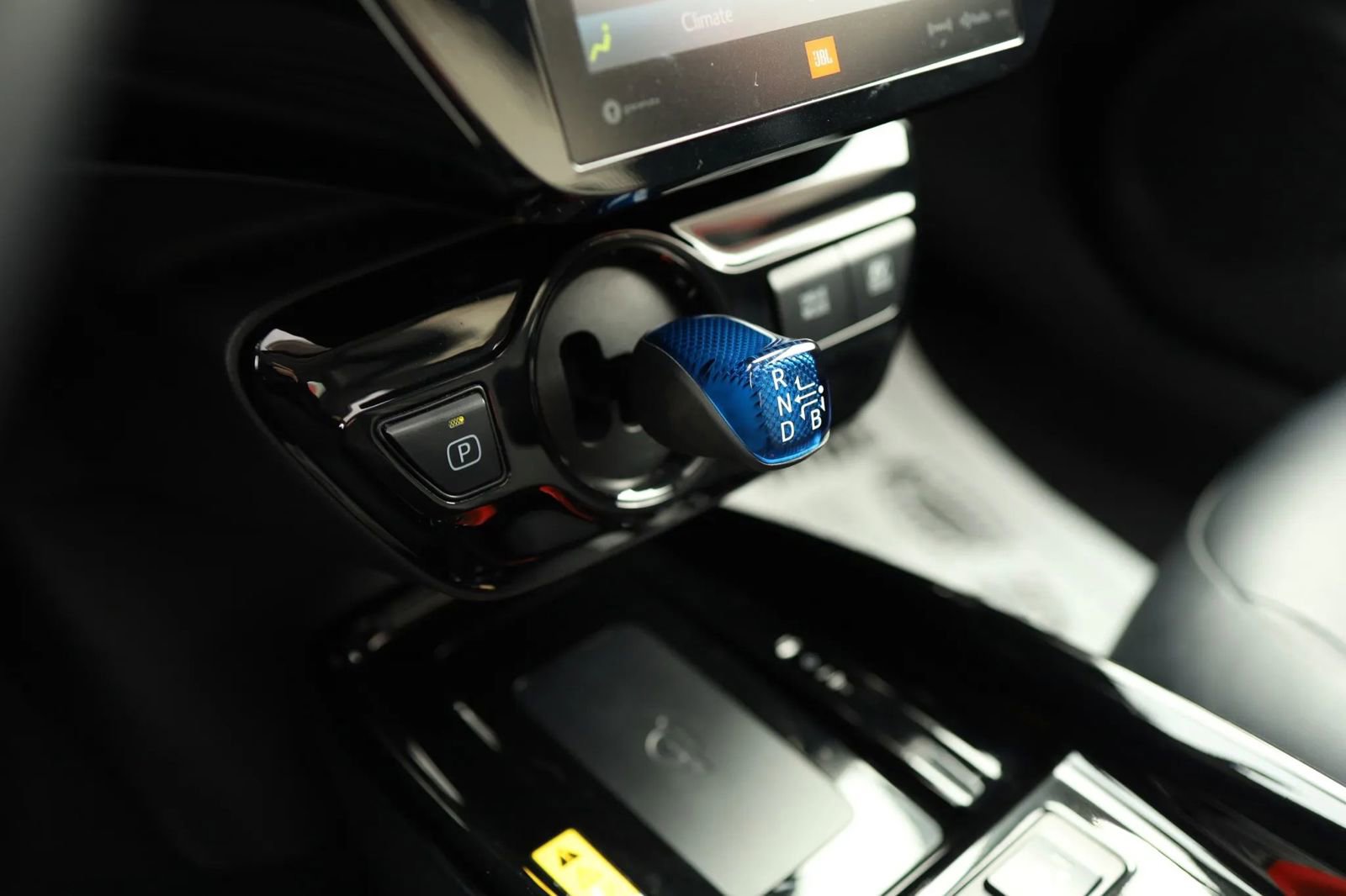 Used 2019 Toyota Prius Limited w/ Premium Convenience Package FWD image 28