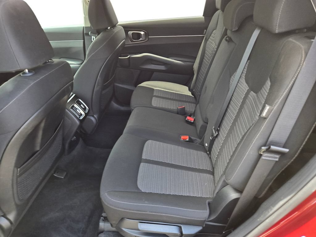 Certified 2025 Kia Sorento LX FWD image 20