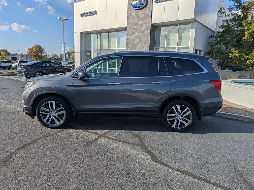 Used 2017 Honda Pilot Touring image 8