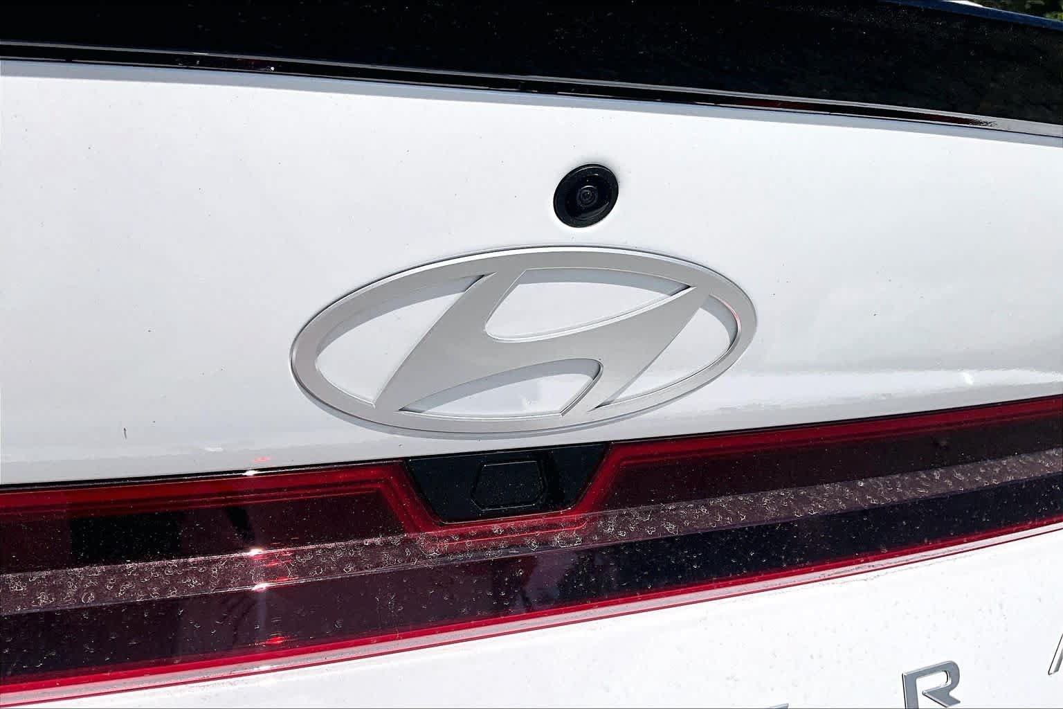New 2026 Hyundai Elantra SEL Sport FWD image 8