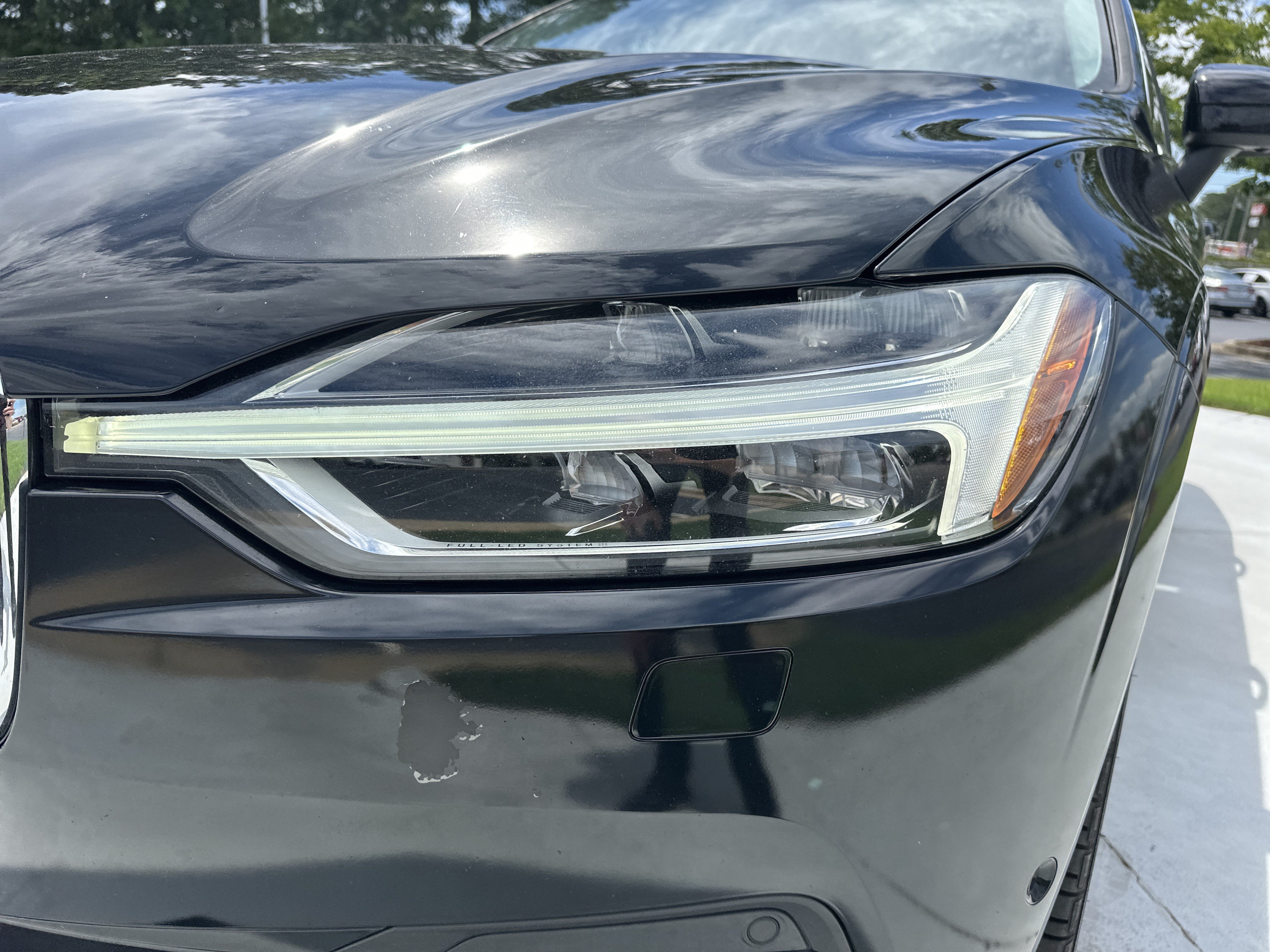 Used 2018 Volvo XC60 T6 Momentum w/ Convenience Package AWD/4WD image 6