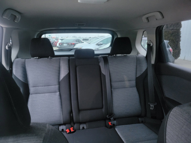 Used 2021 Nissan Rogue S image 26